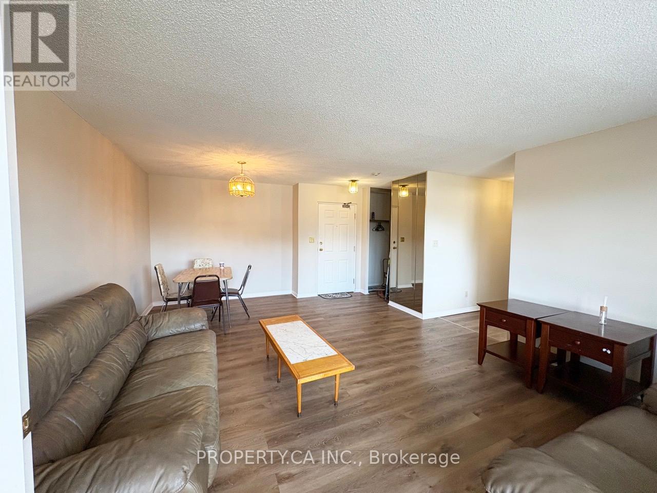 503 - 300 Keats Way, Waterloo, Ontario  N2L 6E6 - Photo 4 - X12561750