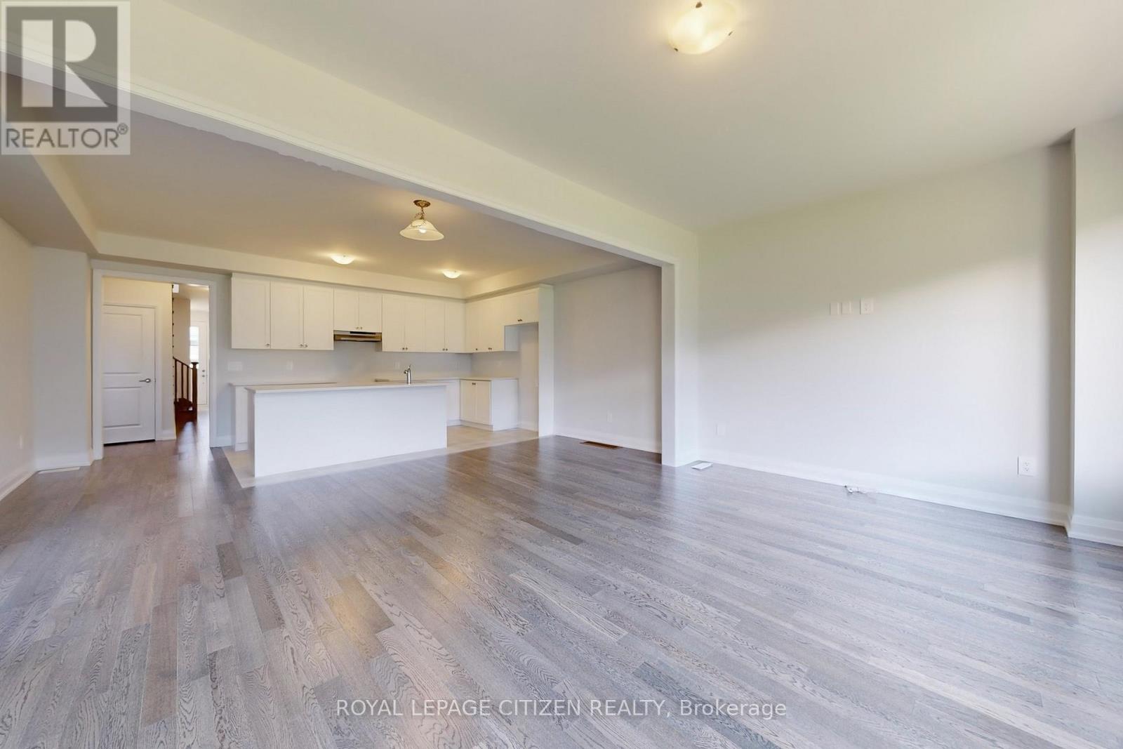 36 Corley Street, Kawartha Lakes, Ontario  K9V 6K2 - Photo 10 - X12561776