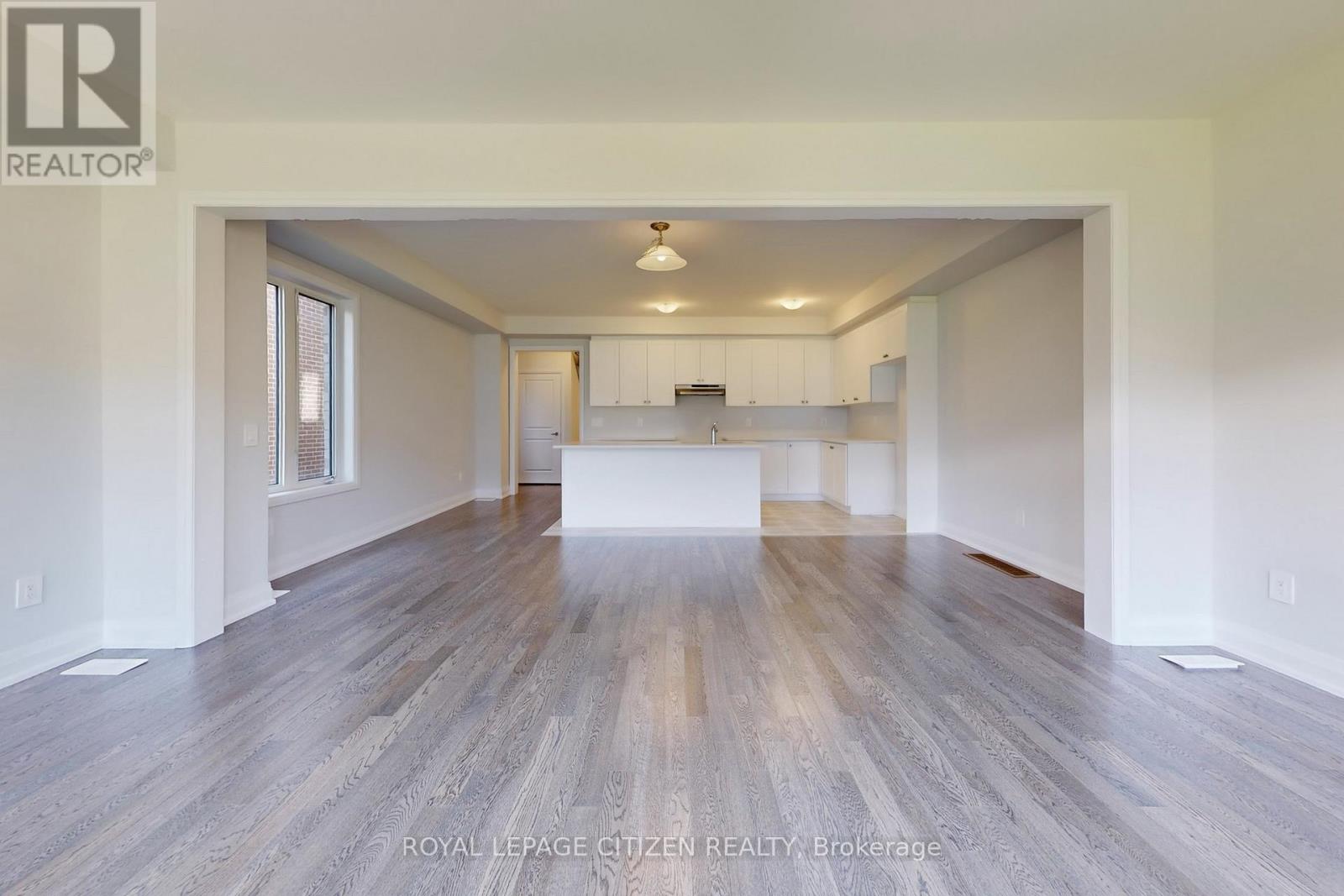 36 Corley Street, Kawartha Lakes, Ontario  K9V 6K2 - Photo 11 - X12561776