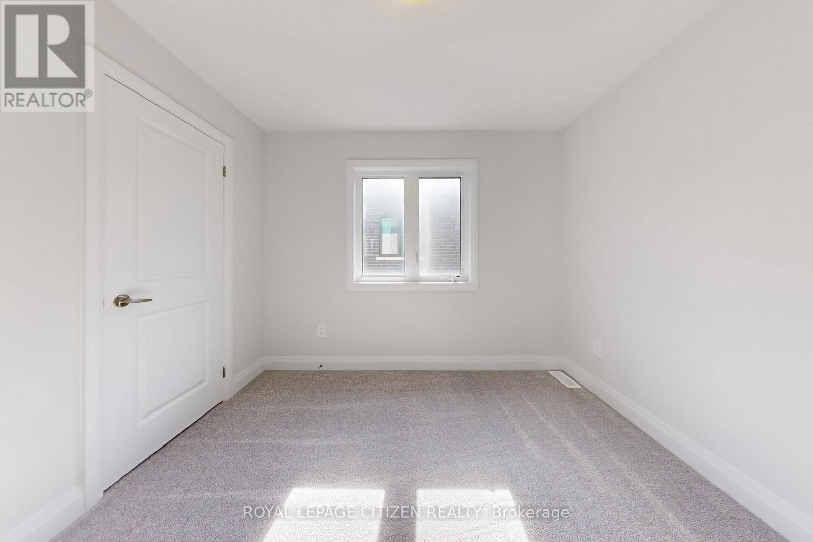 36 Corley Street, Kawartha Lakes, Ontario  K9V 6K2 - Photo 37 - X12561776