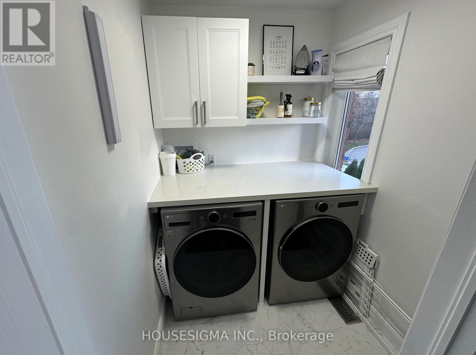 92 Glenmeadow Crescent, Hamilton, Ontario  L8E 6C2 - Photo 23 - X12561808