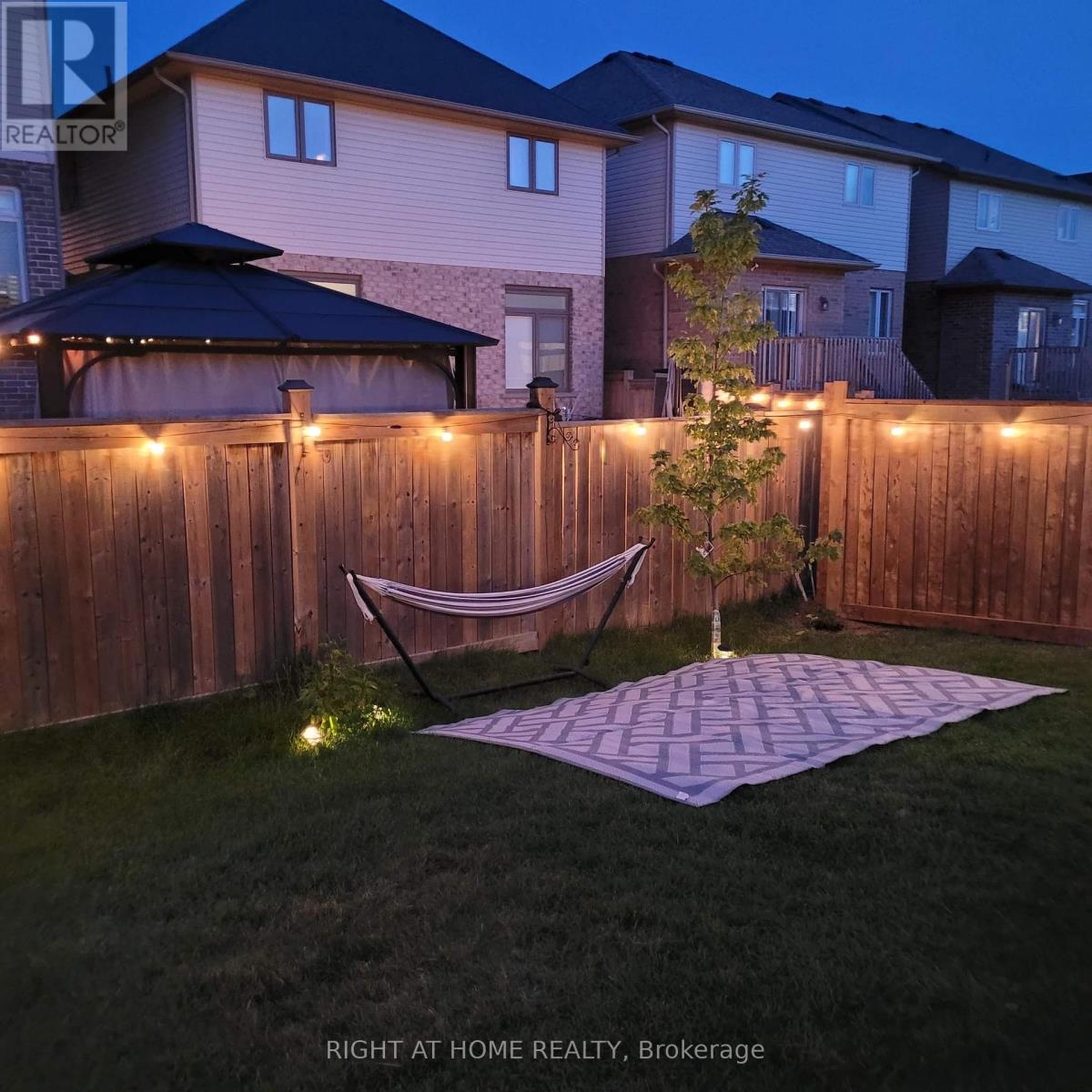 40 Mcwatters Street, Hamilton, Ontario  L0R 1C0 - Photo 41 - X12561846