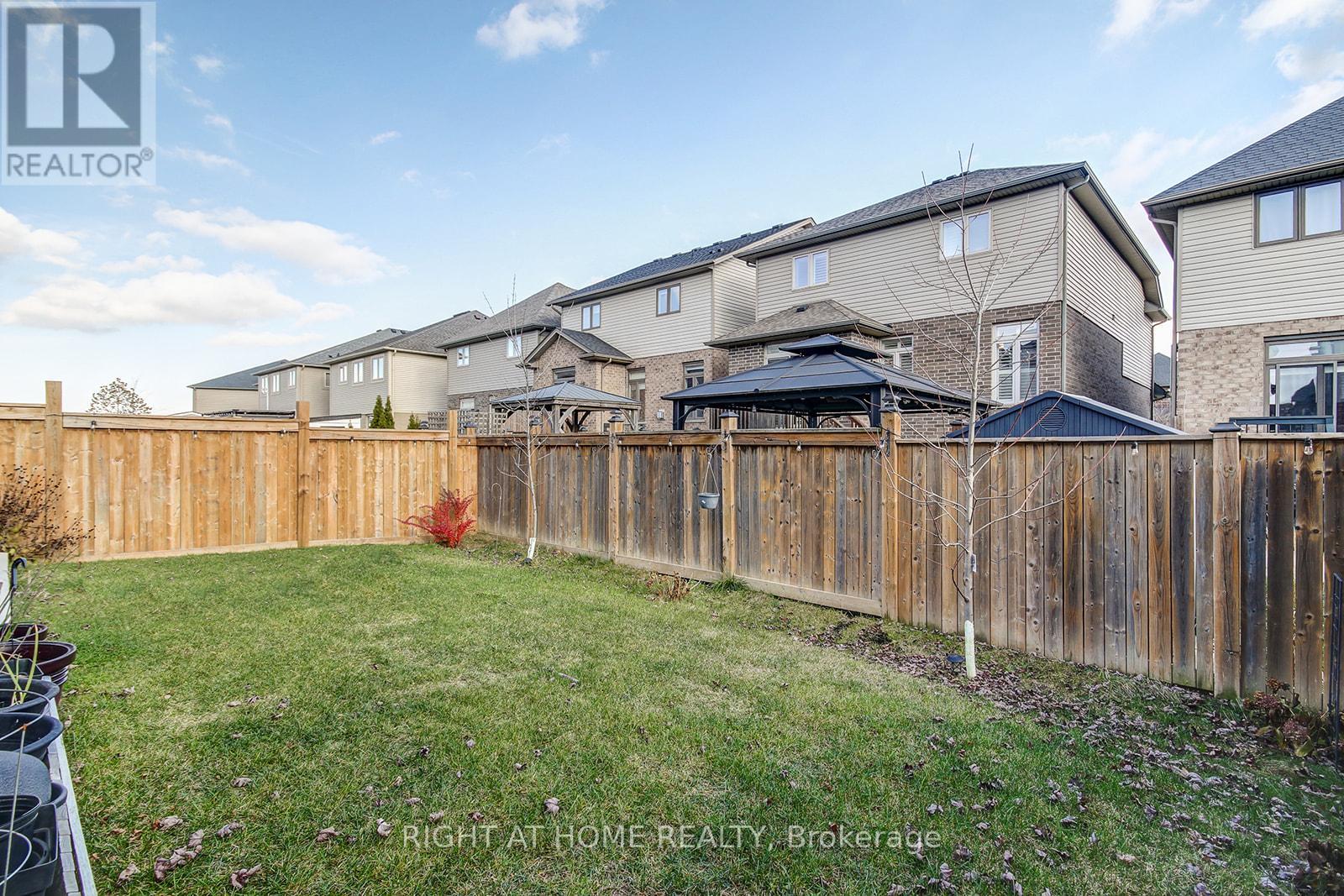 40 Mcwatters Street, Hamilton, Ontario  L0R 1C0 - Photo 44 - X12561846