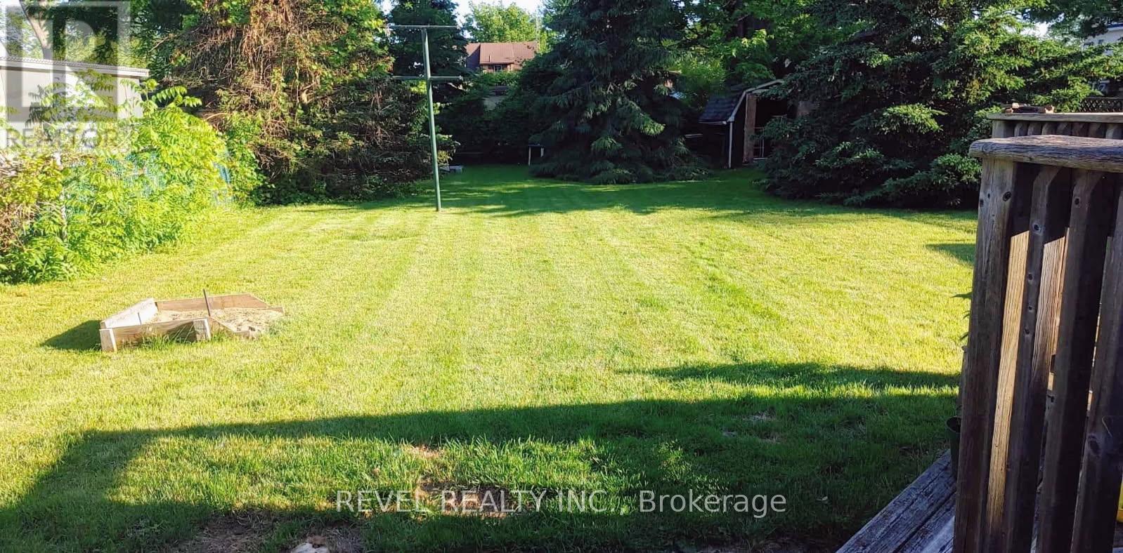 520 Alder Street E, Haldimand, Ontario  N1A 1E6 - Photo 14 - X12561854