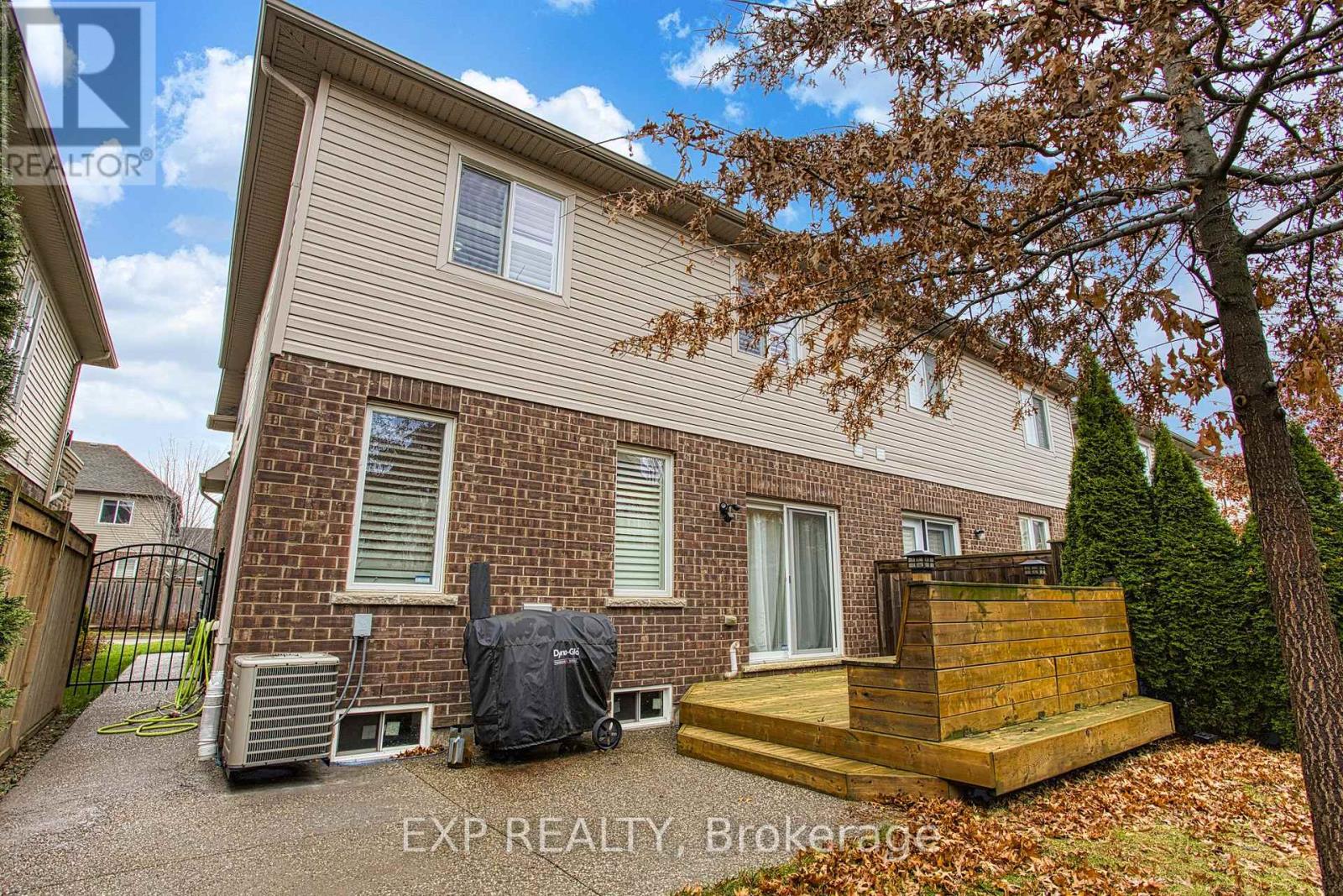 67 Padua Crescent, Hamilton, Ontario  L8E 0G9 - Photo 34 - X12561860