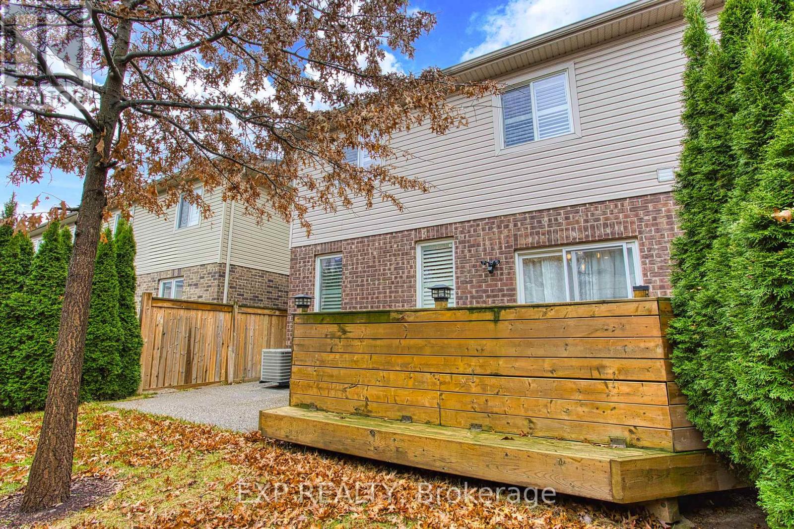 67 Padua Crescent, Hamilton, Ontario  L8E 0G9 - Photo 35 - X12561860