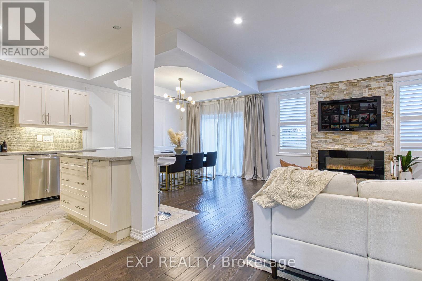 67 Padua Crescent, Hamilton, Ontario  L8E 0G9 - Photo 8 - X12561860