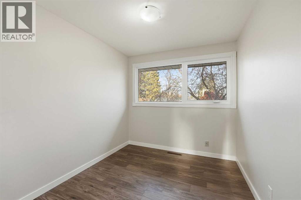 5833 41 Streetcrescent, Red Deer, Alberta  T4N 1B5 - Photo 11 - A2270811