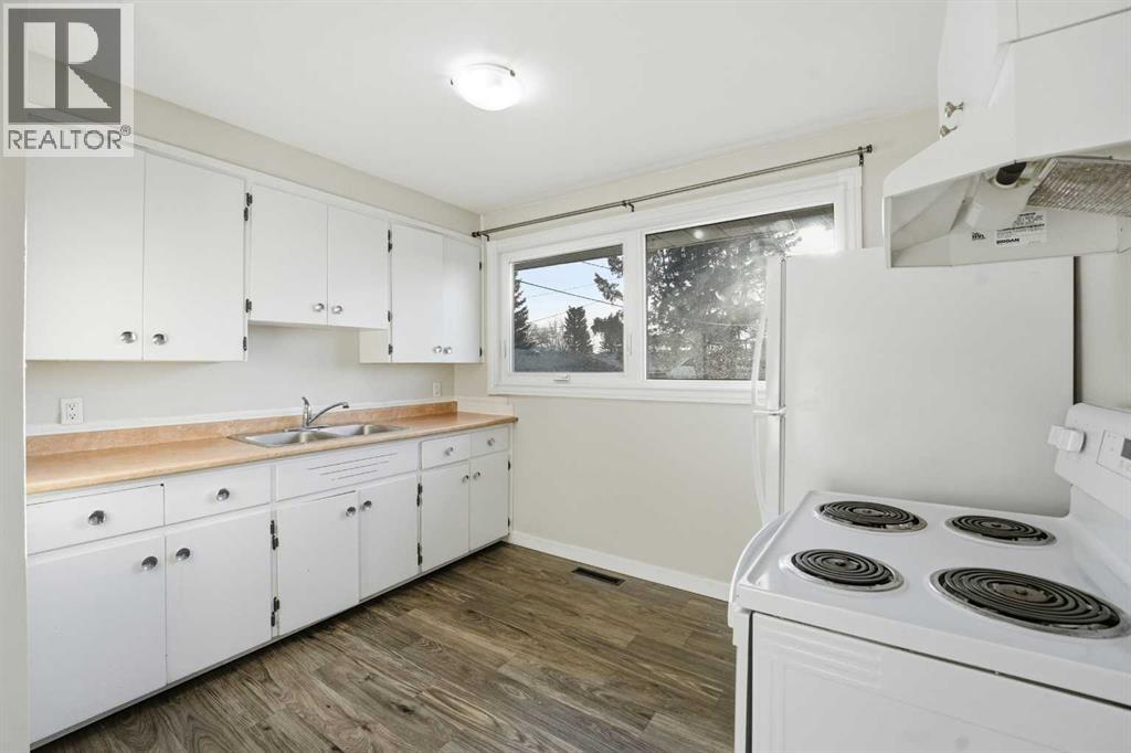 5833 41 Streetcrescent, Red Deer, Alberta  T4N 1B5 - Photo 8 - A2270811