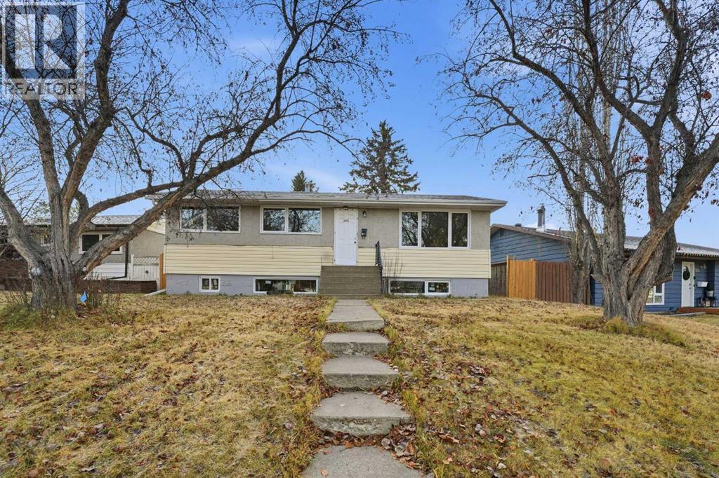 5833 41 Streetcrescent, Red Deer, Alberta  T4N 1B5 - Photo 2 - A2270811