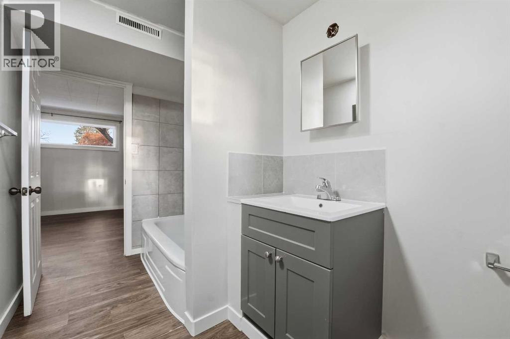 5833 41 Streetcrescent, Red Deer, Alberta  T4N 1B5 - Photo 24 - A2270811