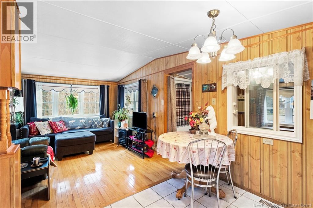 71 Chestnut Street, Minto, New Brunswick  E4B 3L4 - Photo 15 - NB130397