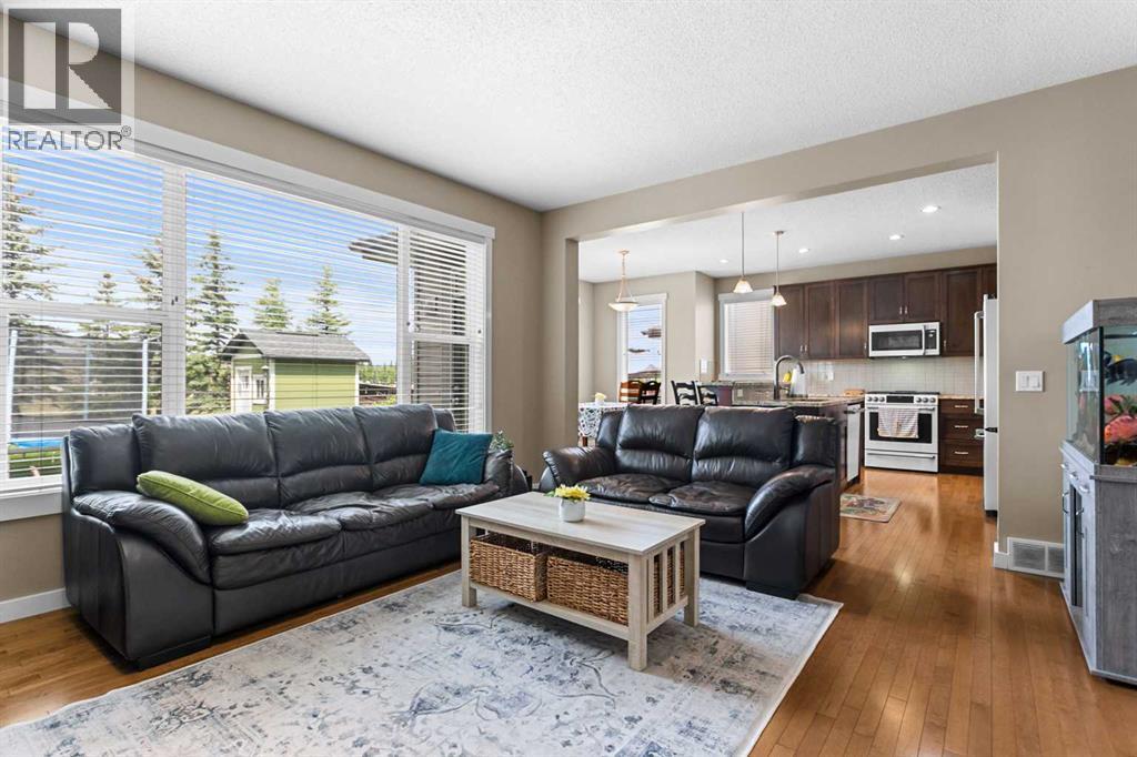 4746 Elgin Avenue Se, Calgary, Alberta  T2Z 0M6 - Photo 5 - A2260372