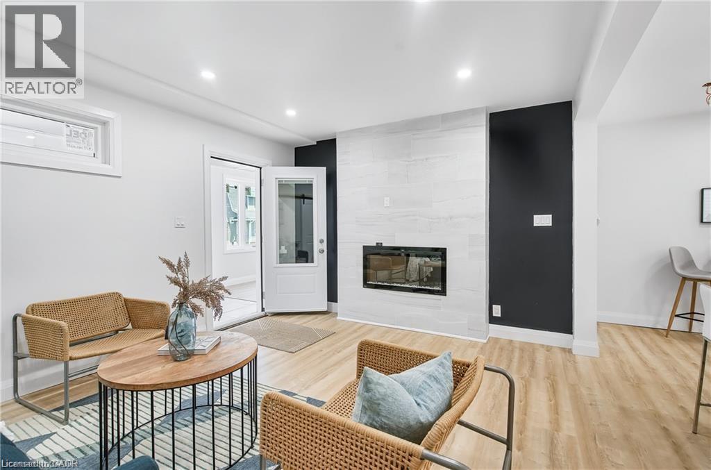 10 Comet Avenue Unit# 1, Hamilton, Ontario  L8H 7E5 - Photo 4 - 40789408