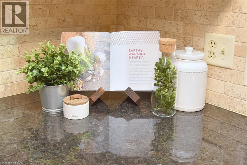 216 Amberly Boulevard, Ancaster, Ontario L9G 4J7 - Photo 17 - 40789124