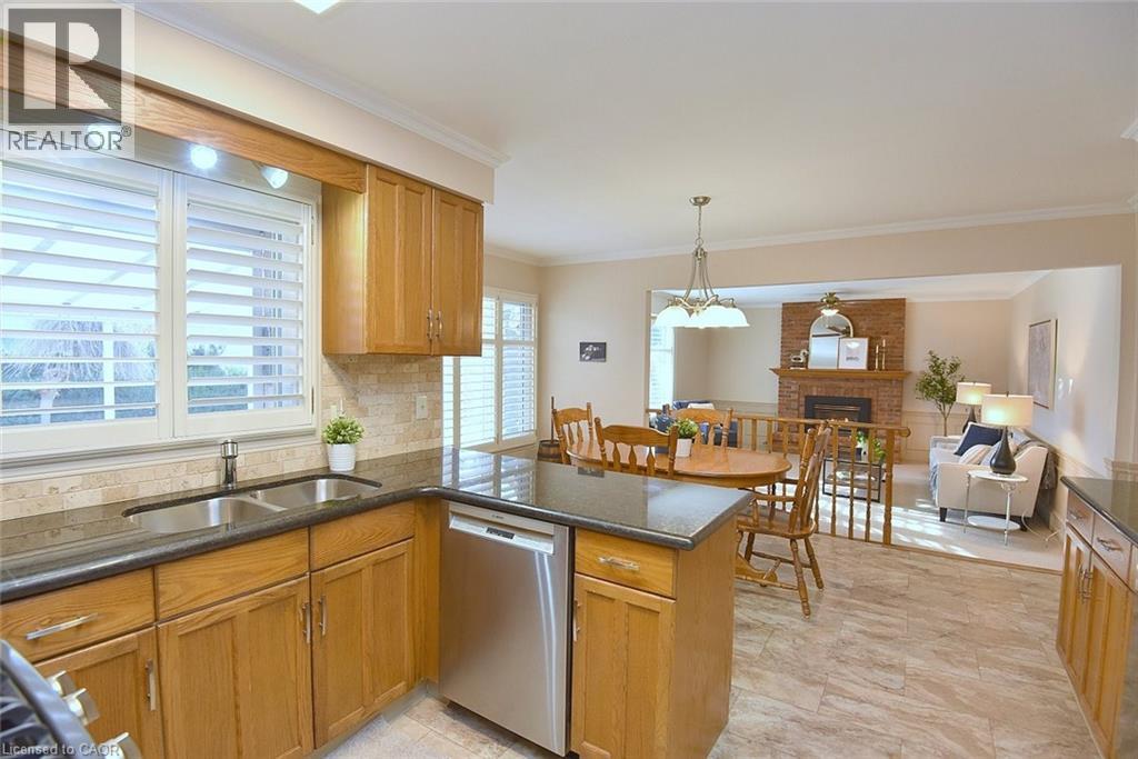 216 Amberly Boulevard, Ancaster, Ontario L9G 4J7 - Photo 21 - 40789124