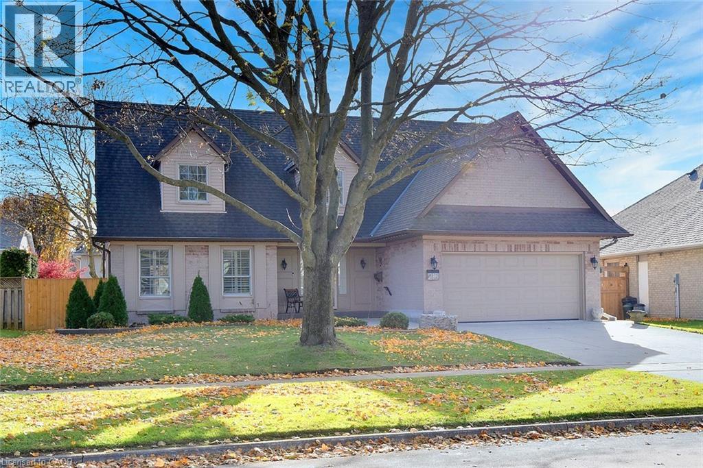 216 Amberly Boulevard, Ancaster, Ontario L9G 4J7 - Photo 3 - 40789124