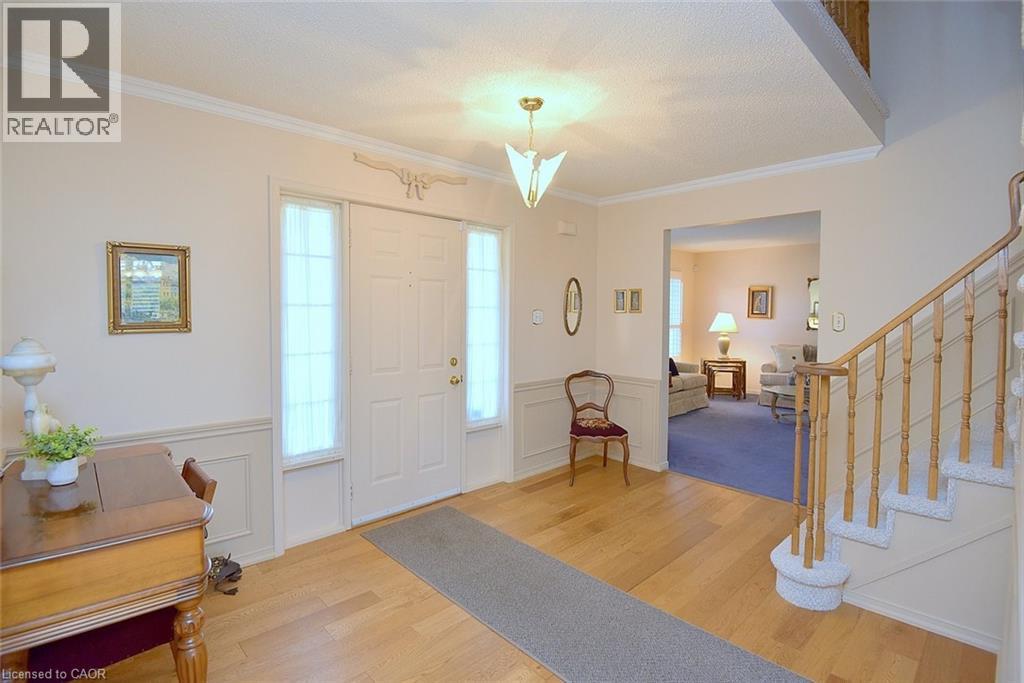 216 Amberly Boulevard, Ancaster, Ontario L9G 4J7 - Photo 7 - 40789124