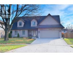 216 AMBERLY Boulevard, Ancaster, Ontario