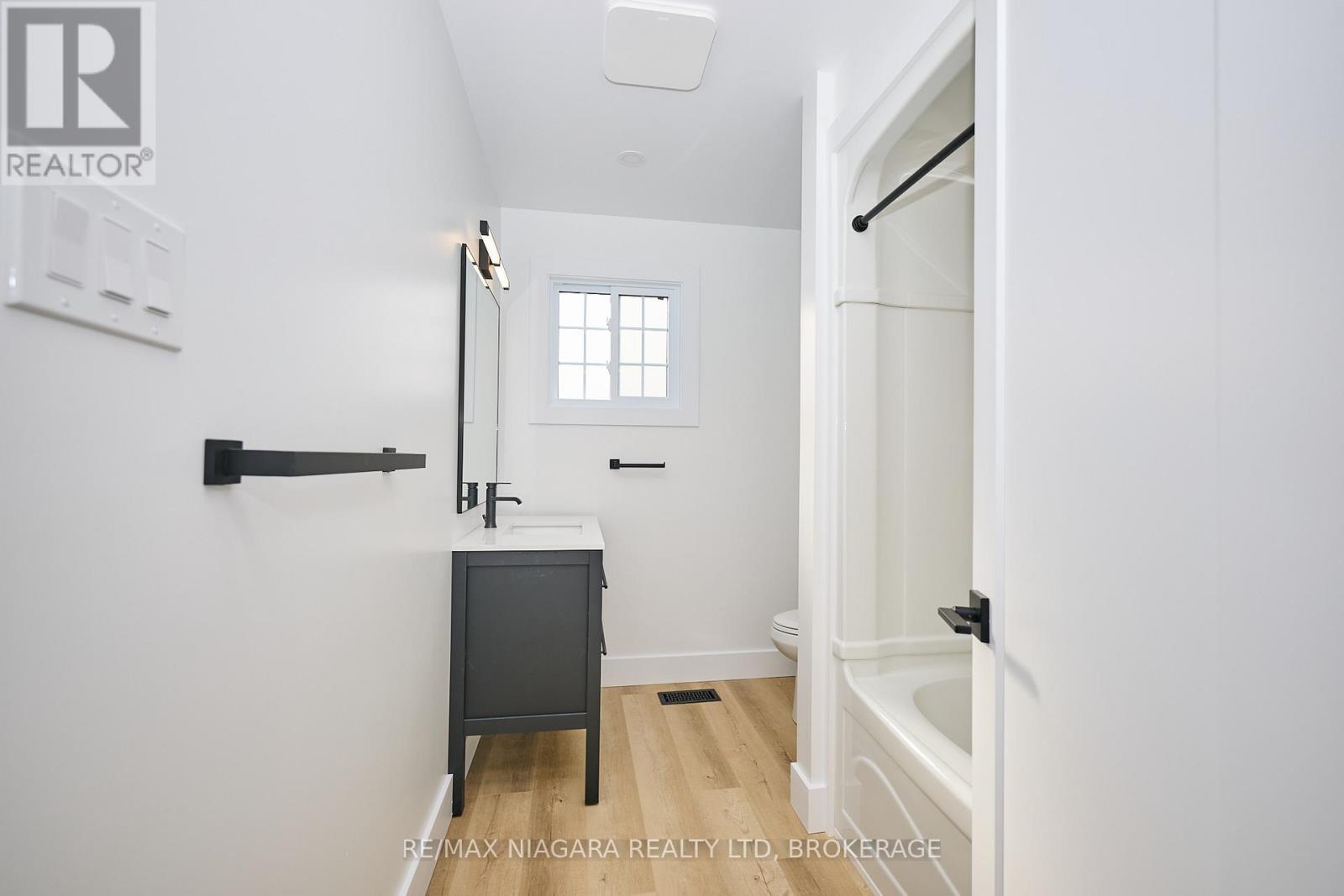 80 - 8141 Coventry Road, Niagara Falls, Ontario  L2H 2X7 - Photo 16 - X12562052