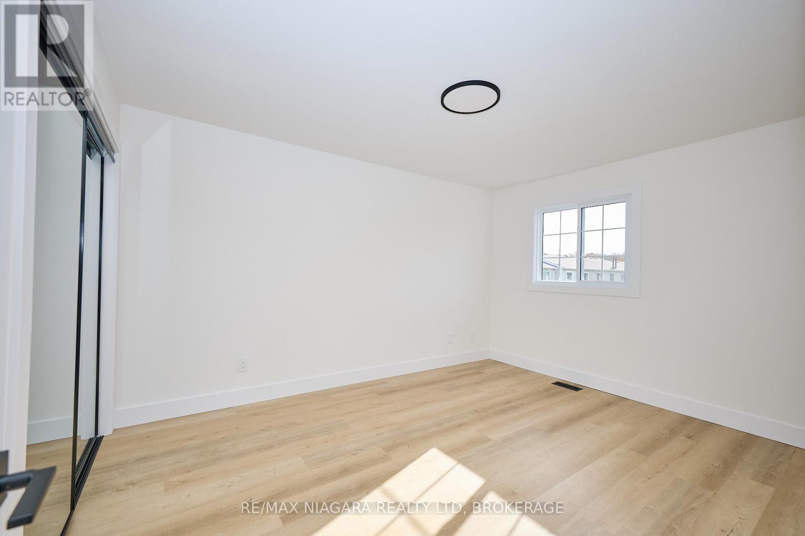 80 - 8141 Coventry Road, Niagara Falls, Ontario  L2H 2X7 - Photo 17 - X12562052