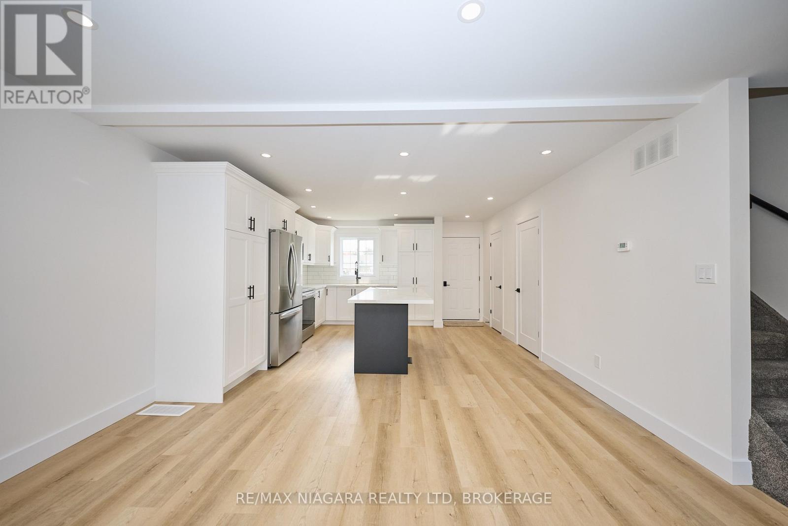 80 - 8141 Coventry Road, Niagara Falls, Ontario  L2H 2X7 - Photo 3 - X12562052