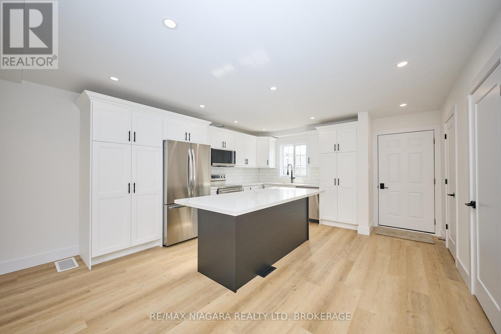 80 - 8141 Coventry Road, Niagara Falls, Ontario  L2H 2X7 - Photo 4 - X12562052