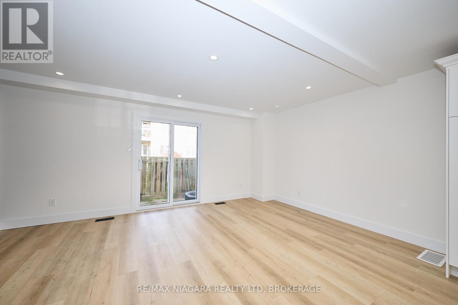 80 - 8141 Coventry Road, Niagara Falls, Ontario  L2H 2X7 - Photo 9 - X12562052