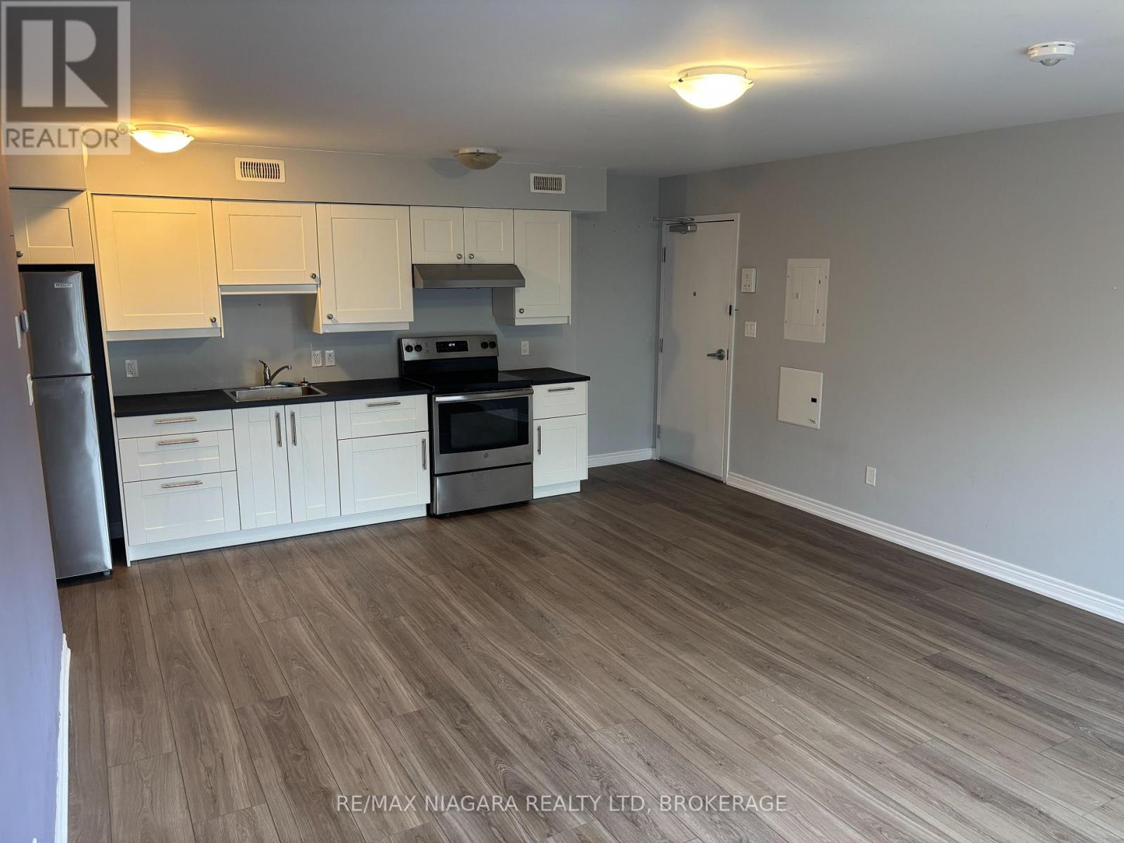 3 - 2622 Stevensville Road, Fort Erie, Ontario  L0S 1S0 - Photo 3 - X12562060