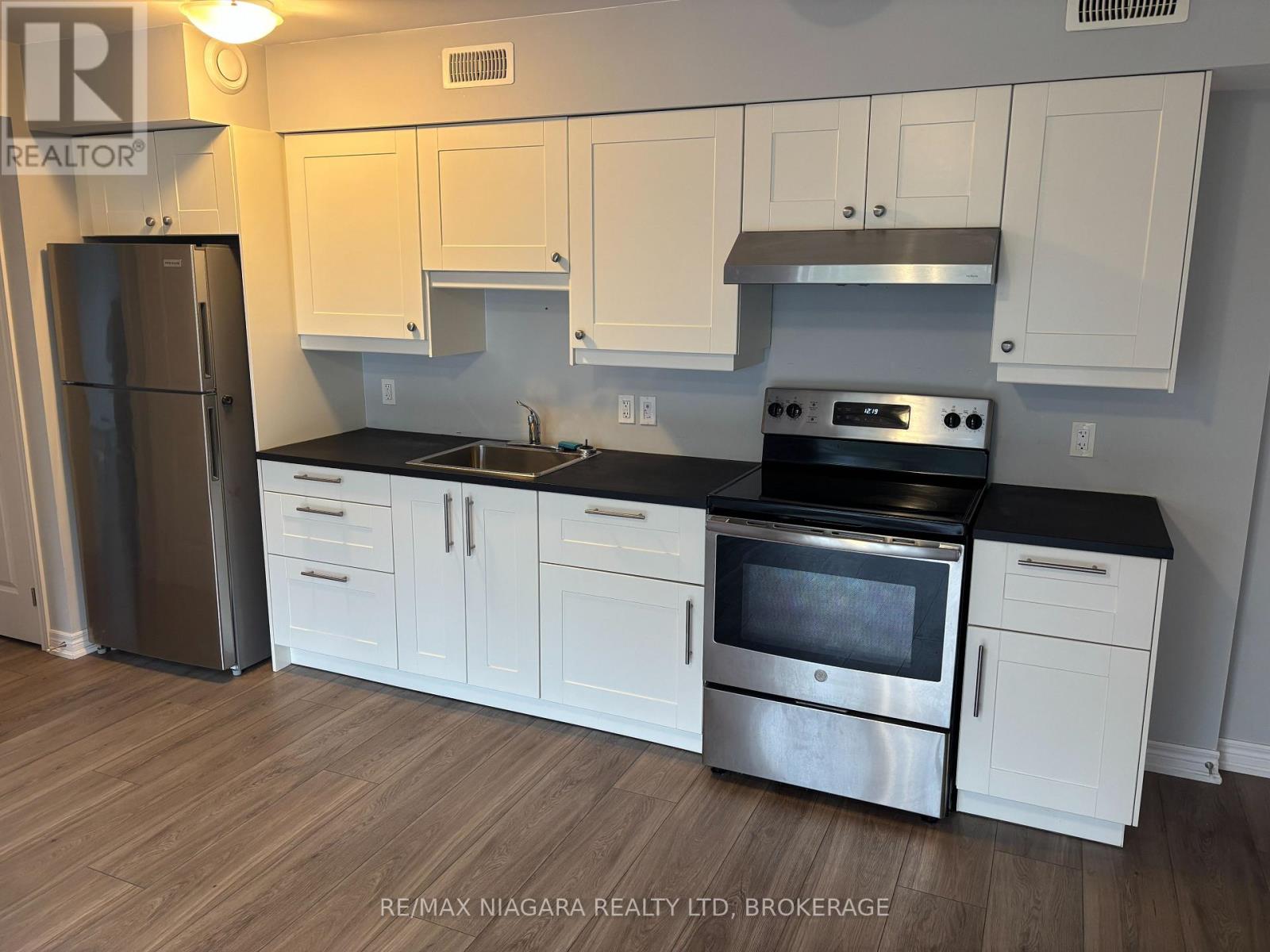 3 - 2622 Stevensville Road, Fort Erie, Ontario  L0S 1S0 - Photo 4 - X12562060