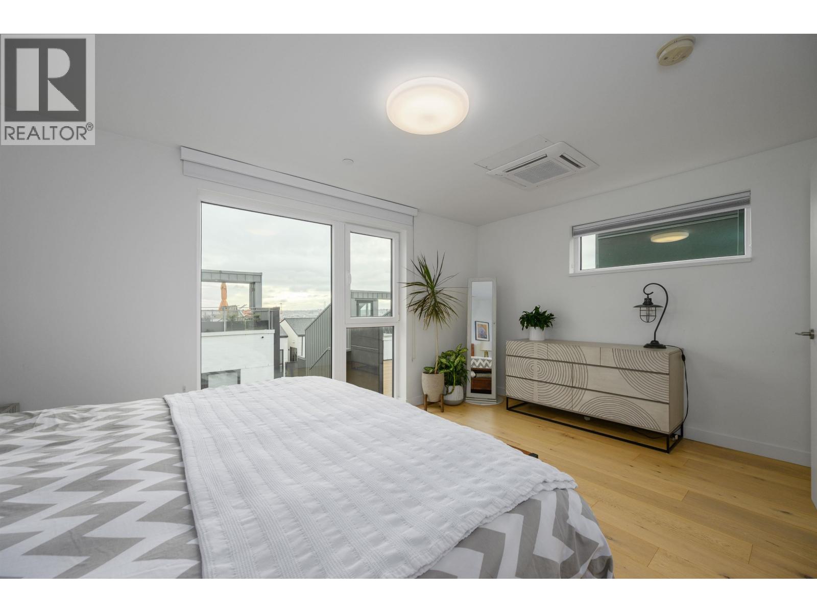 206 649 E 3rd Street, North Vancouver, British Columbia  V7L 1G6 - Photo 17 - R3068989