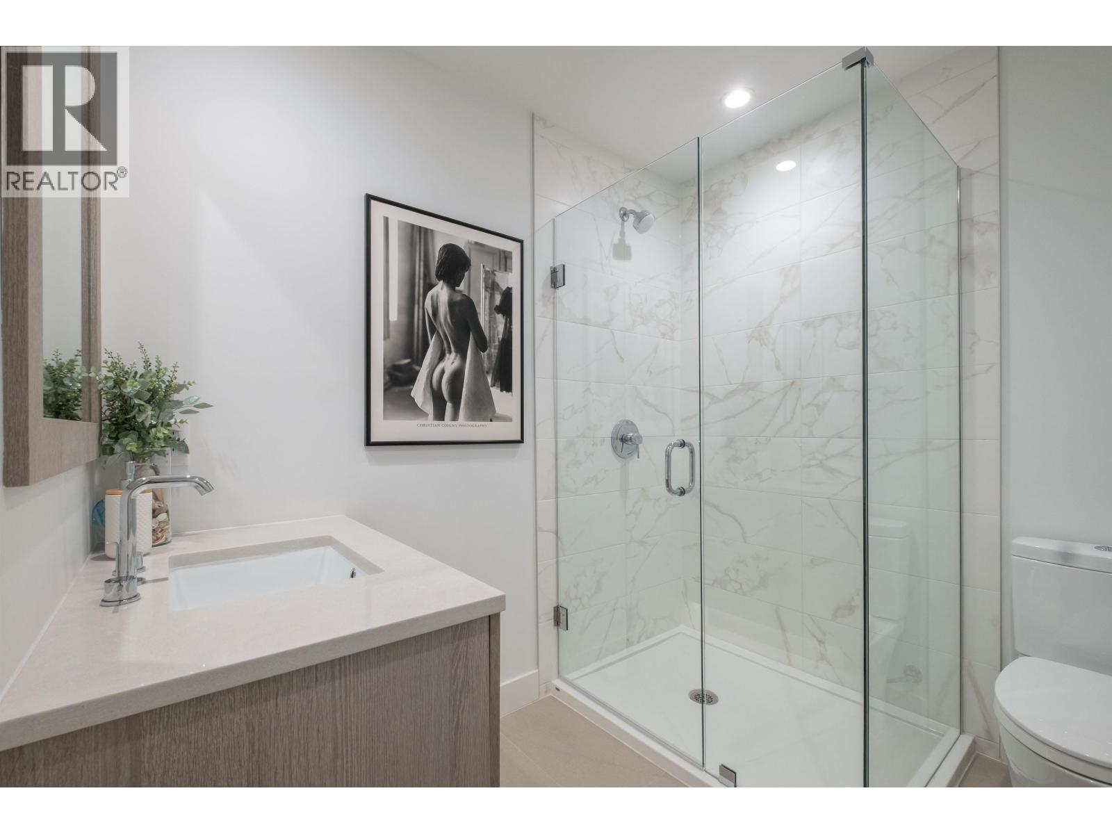 111 747 E 3rd Street, North Vancouver, British Columbia  V7L 1G8 - Photo 16 - R3068990