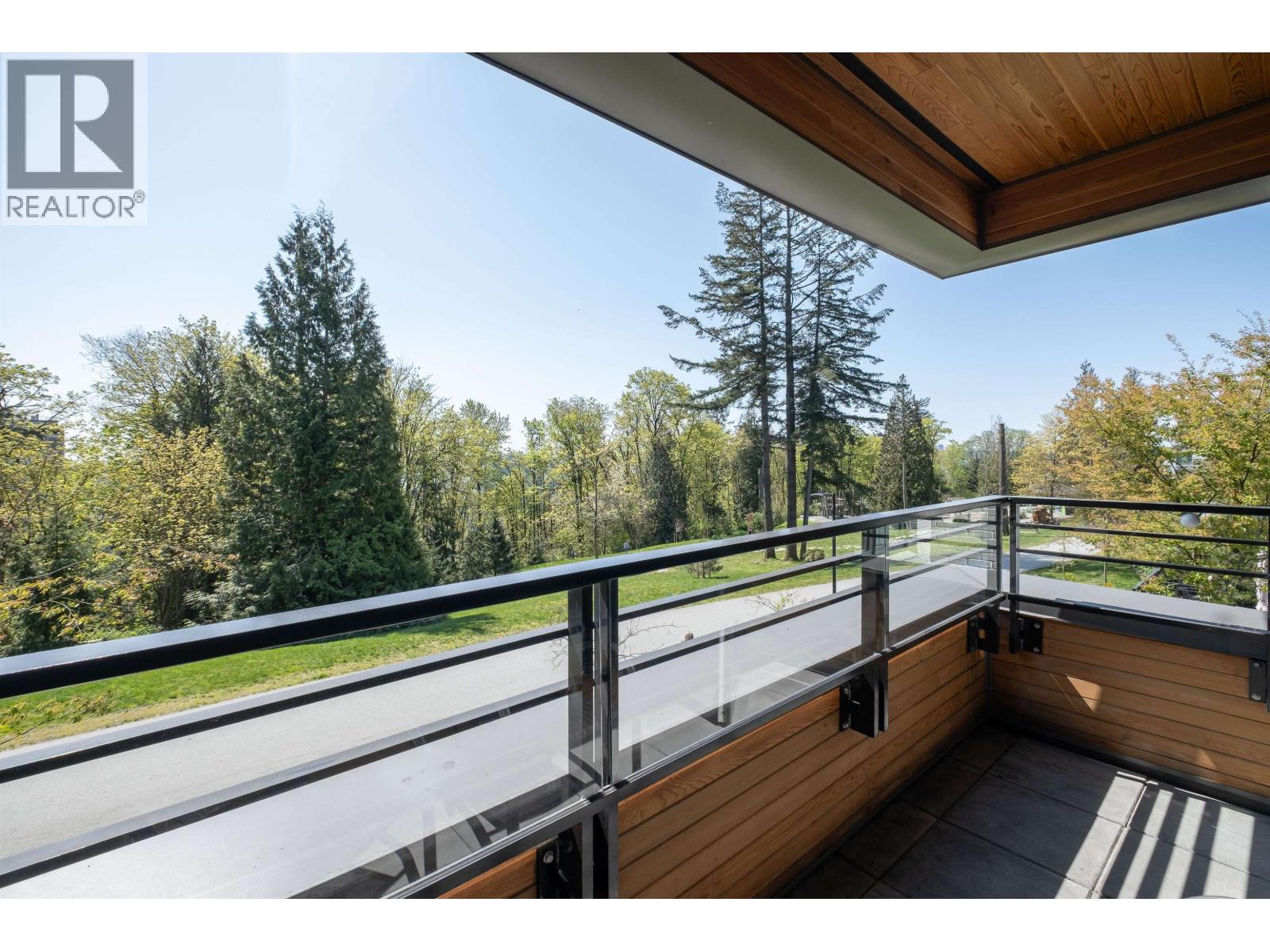 111 747 E 3rd Street, North Vancouver, British Columbia  V7L 1G8 - Photo 19 - R3068990