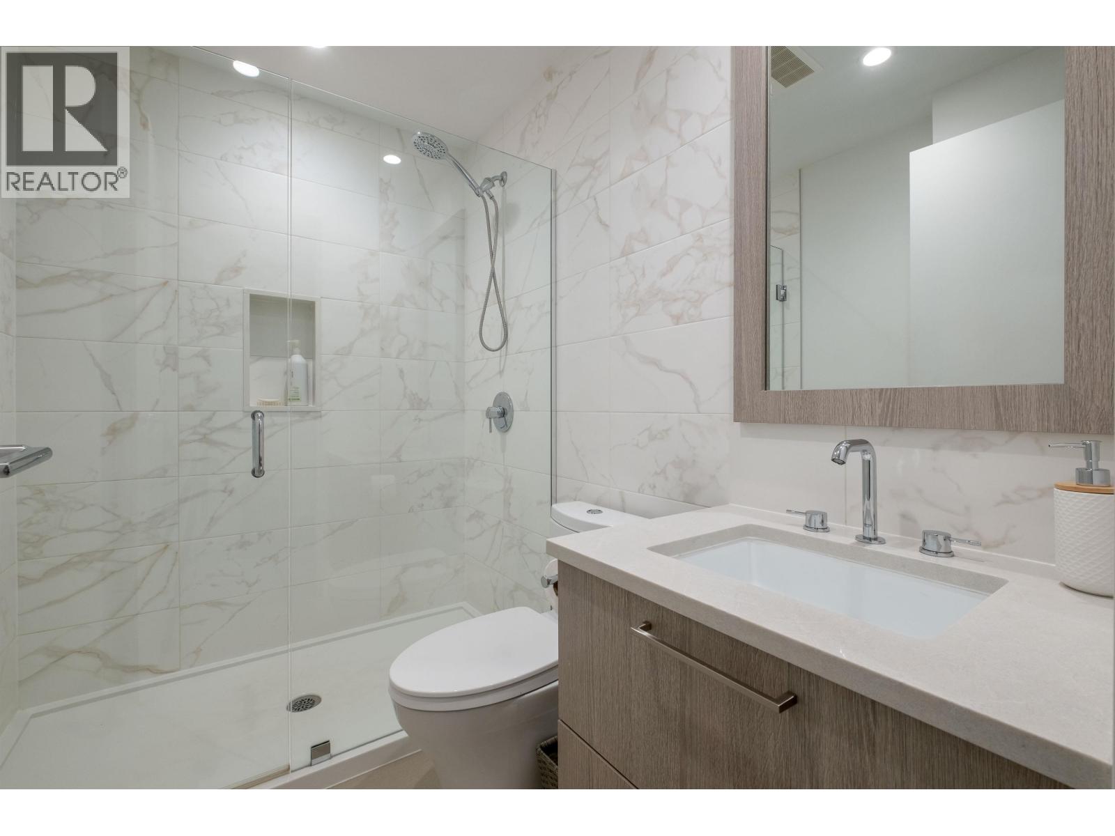 111 747 E 3rd Street, North Vancouver, British Columbia  V7L 1G8 - Photo 26 - R3068990