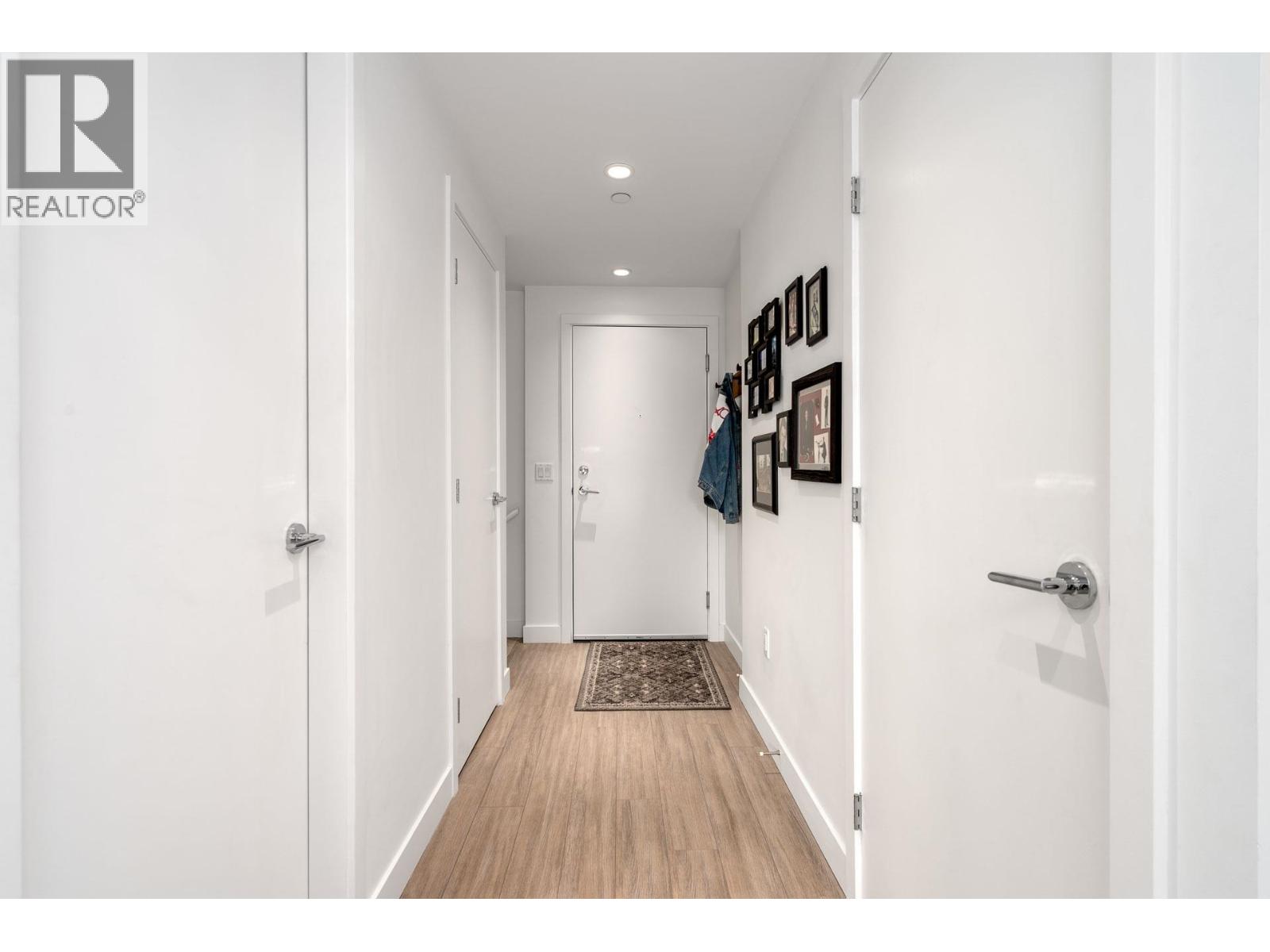 111 747 E 3rd Street, North Vancouver, British Columbia  V7L 1G8 - Photo 27 - R3068990