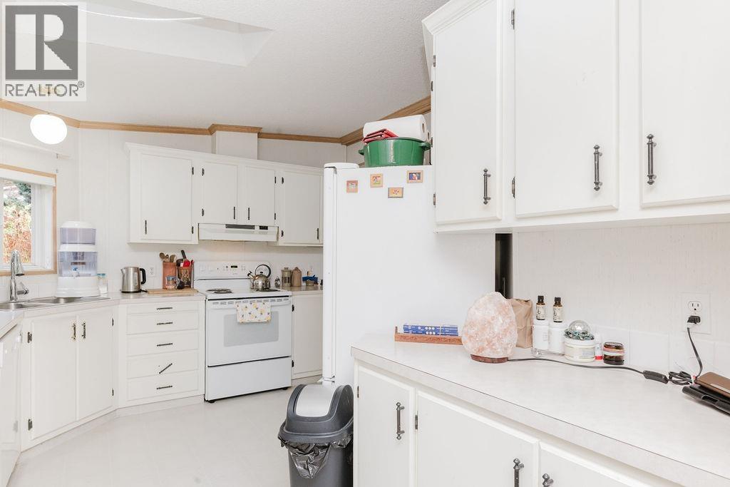 26 1123 Flume Road, Roberts Creek, British Columbia  V0N 2W2 - Photo 17 - R3068973