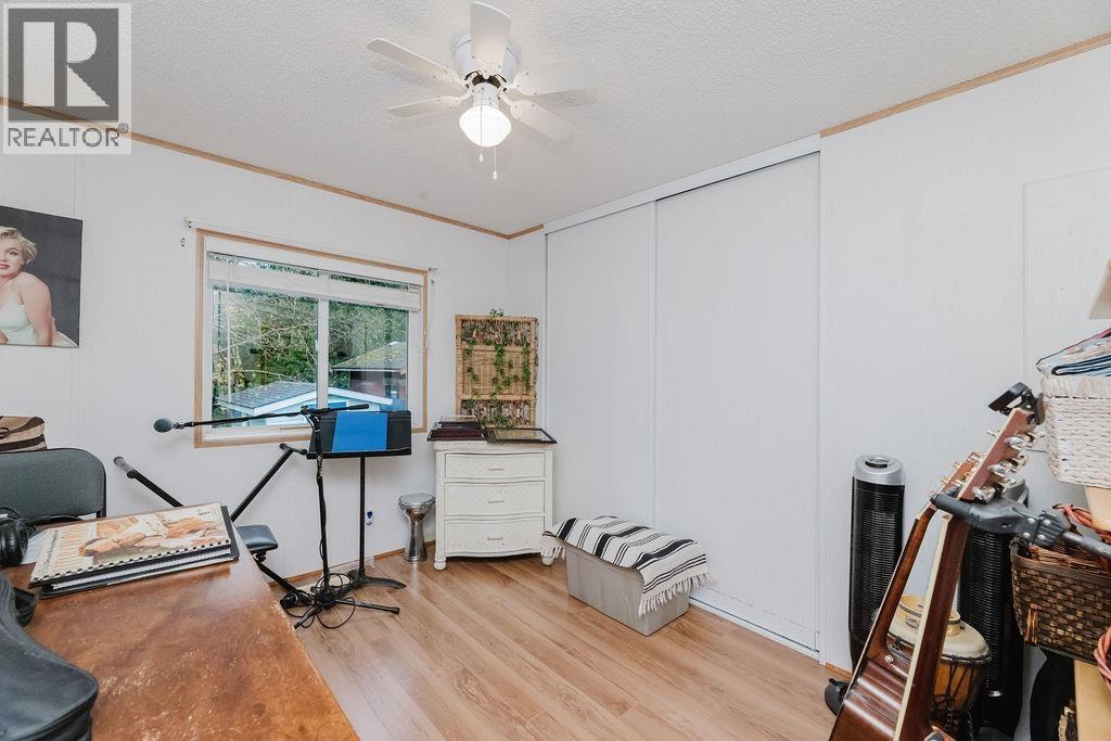 26 1123 Flume Road, Roberts Creek, British Columbia  V0N 2W2 - Photo 27 - R3068973