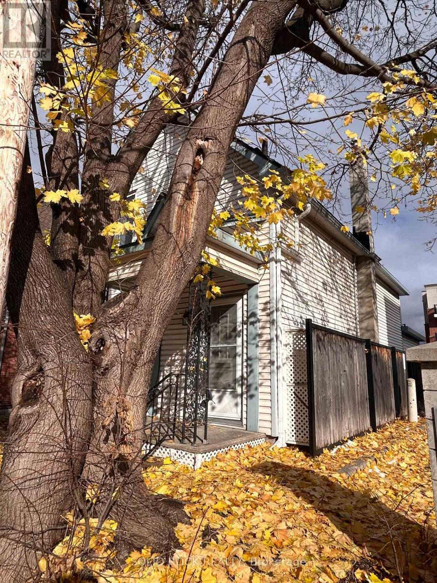 11 Melrose Avenue, Ottawa, Ontario K1Y 1T8 - Photo 26 - X12561014