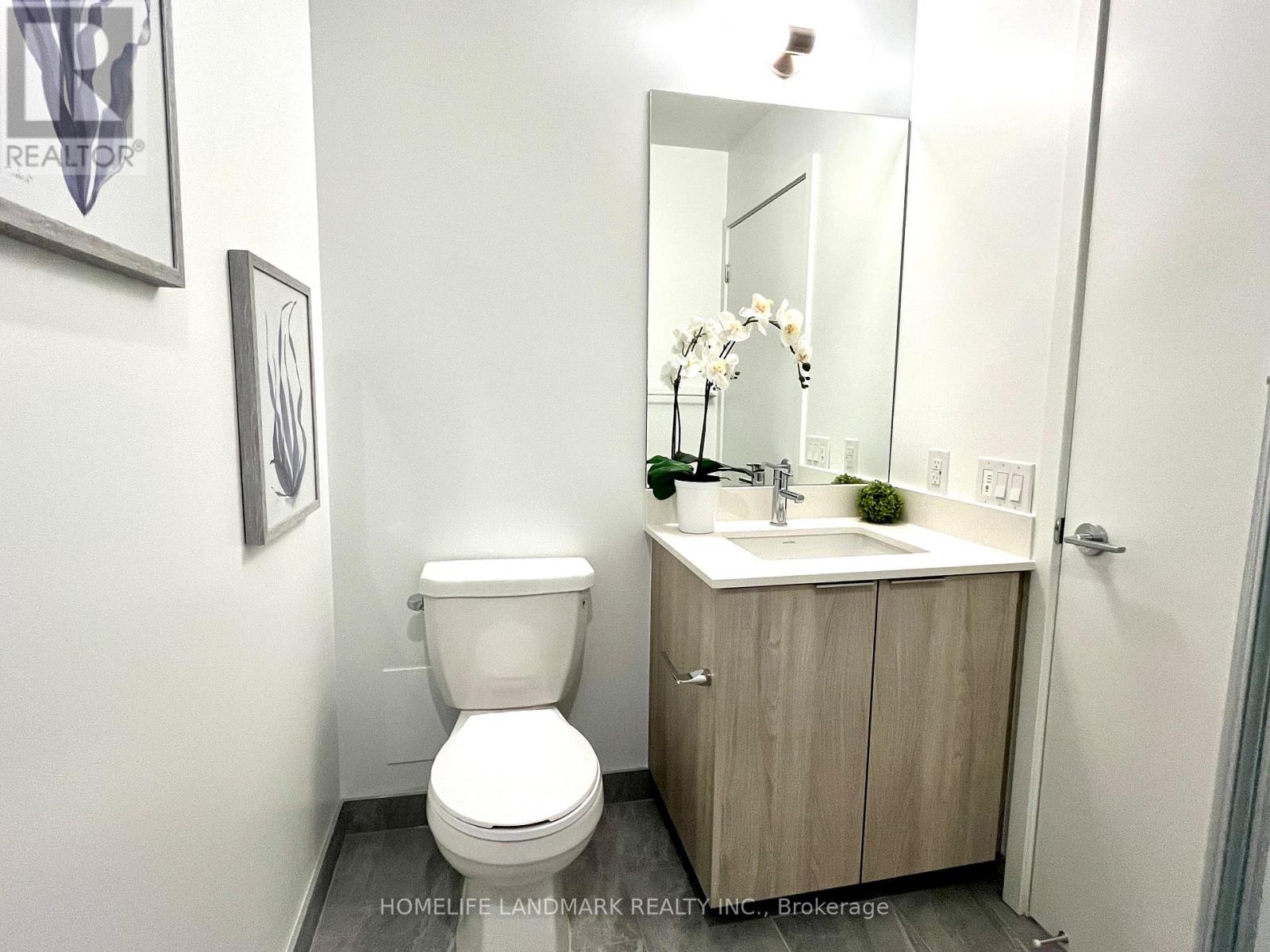 709 - 395 Square One Drive, Mississauga, Ontario  L5B 0P6 - Photo 26 - W12560776