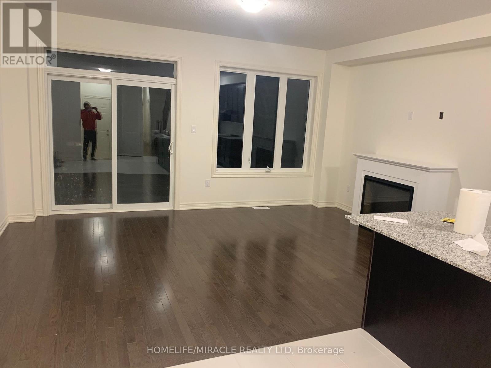 Unknown Address, ,     - Photo 2 - W12560712