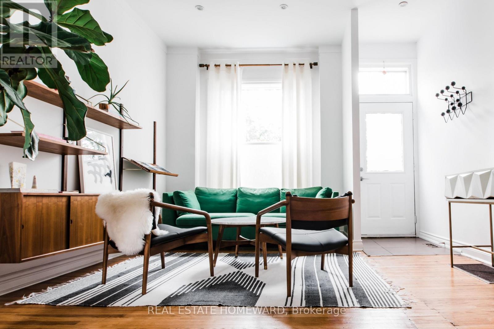 77 Claremont Street, Toronto, Ontario  M6J 2M7 - Photo 2 - C12562120