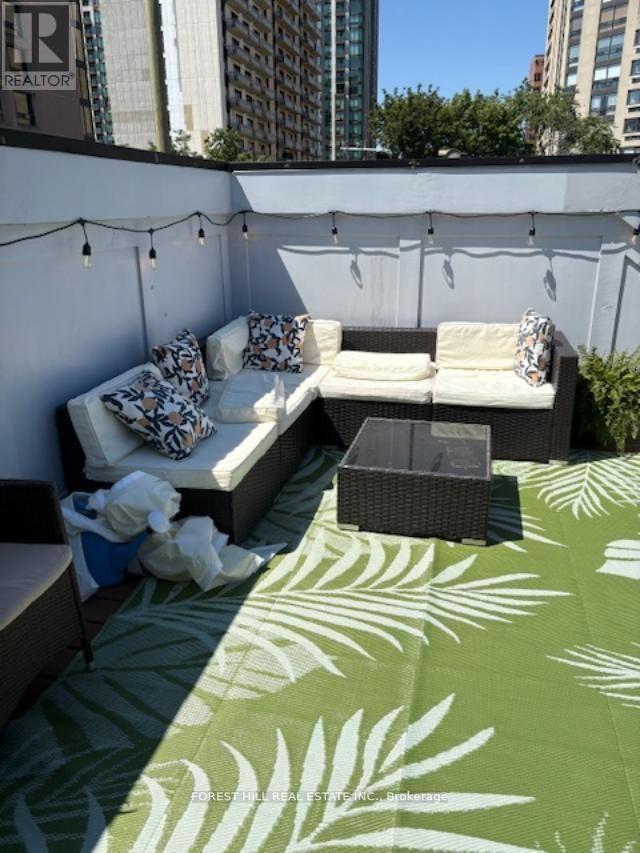 4 - 216 Heath Street, Toronto, Ontario  M5P 1N7 - Photo 26 - C12562138