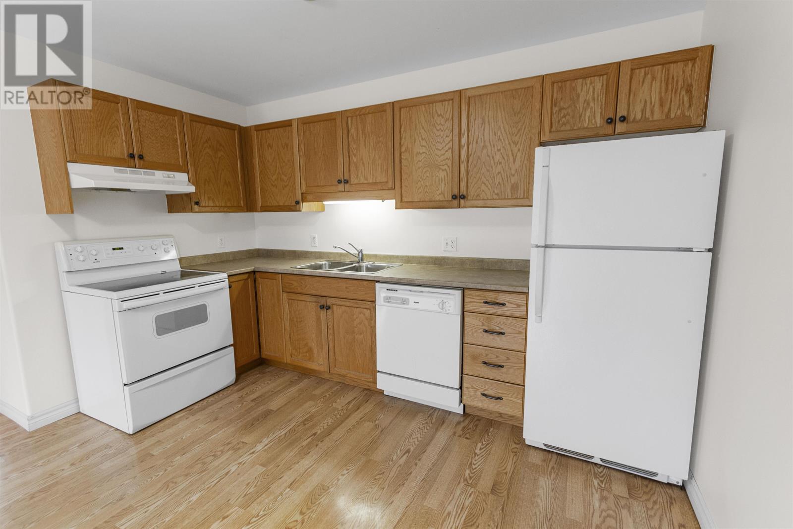 17 Heatherway Drive, Cornwall, Prince Edward Island  C0A 1H3 - Photo 15 - 202528298