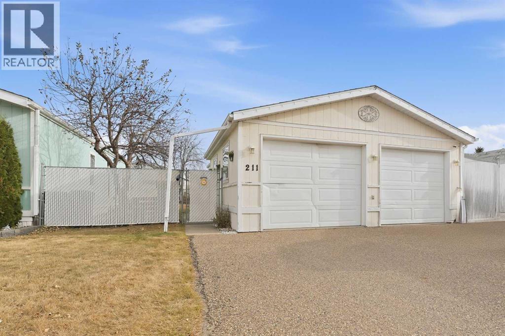 211, 37543 England Way, Rural Red Deer County, Alberta  T4S 2C3 - Photo 1 - A2268660