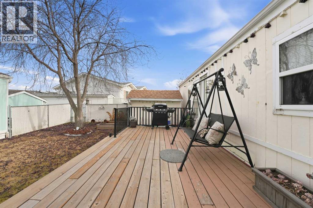 211, 37543 England Way, Rural Red Deer County, Alberta  T4S 2C3 - Photo 3 - A2268660