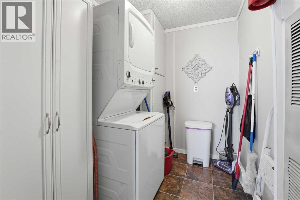 211, 37543 England Way, Rural Red Deer County, Alberta  T4S 2C3 - Photo 18 - A2268660