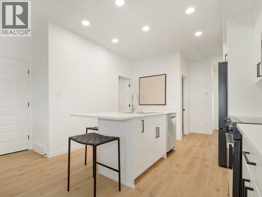 3024 47 Street S, Lethbridge, Alberta  T1K 8L5 - Photo 10 - A2250247