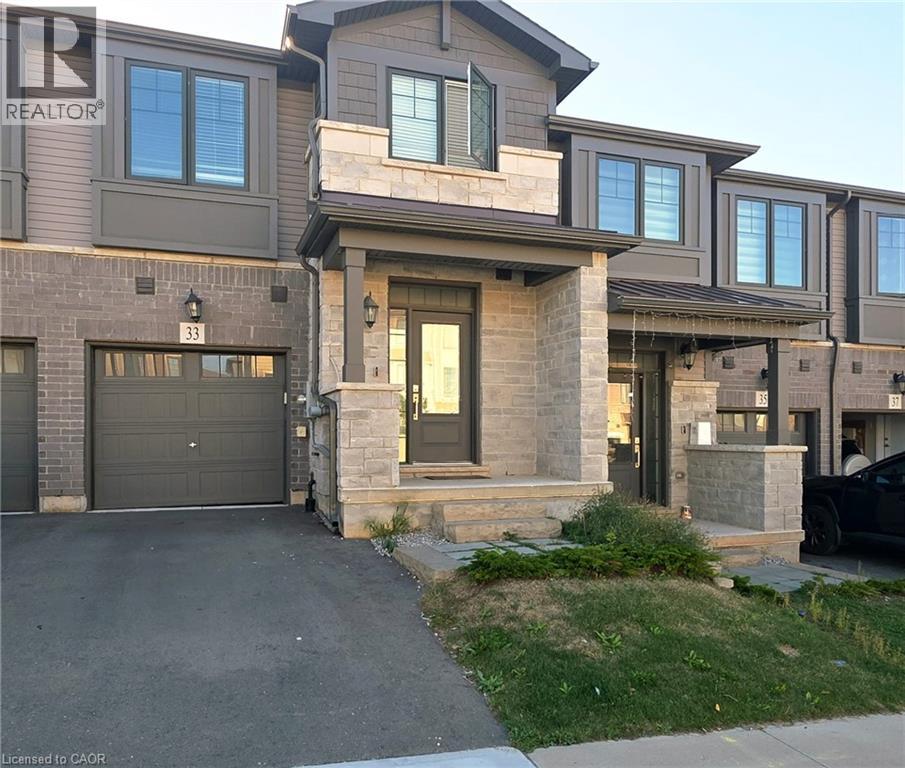 33 HOLLYWOOD COURT Court, Cambridge, Ontario