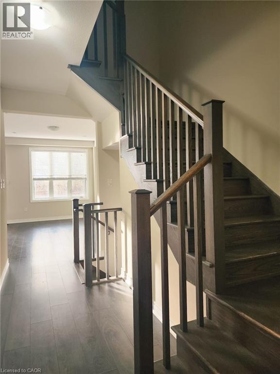 33 Hollywood Court Court, Cambridge, Ontario  N1R 0C7 - Photo 8 - 40778088