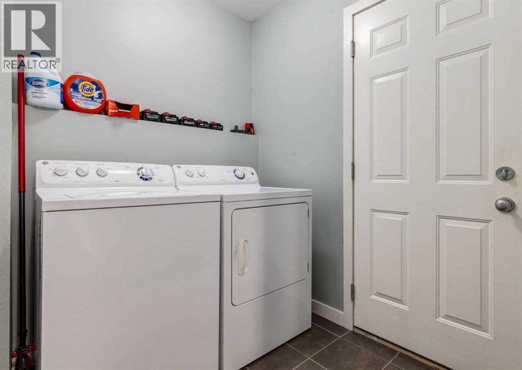 37 Cimarron Meadows Bay, Okotoks, Alberta  T1S 2E4 - Photo 16 - A2271076